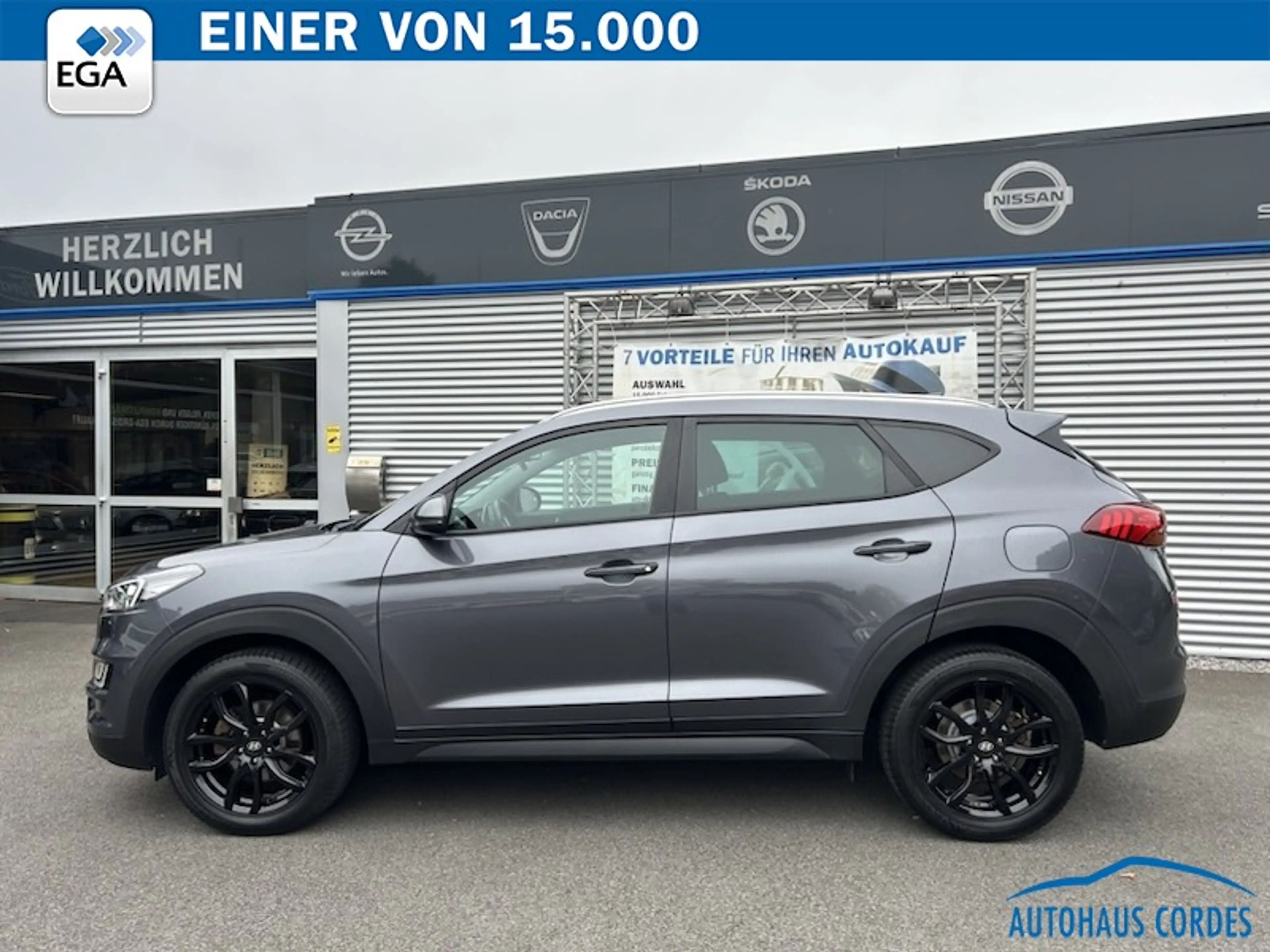 Hyundai TUCSON 1.6 TREND AUTOM*KLIMA*SHZG*NAVI*BTH*ALU*PDC*R-CAM — photo 15