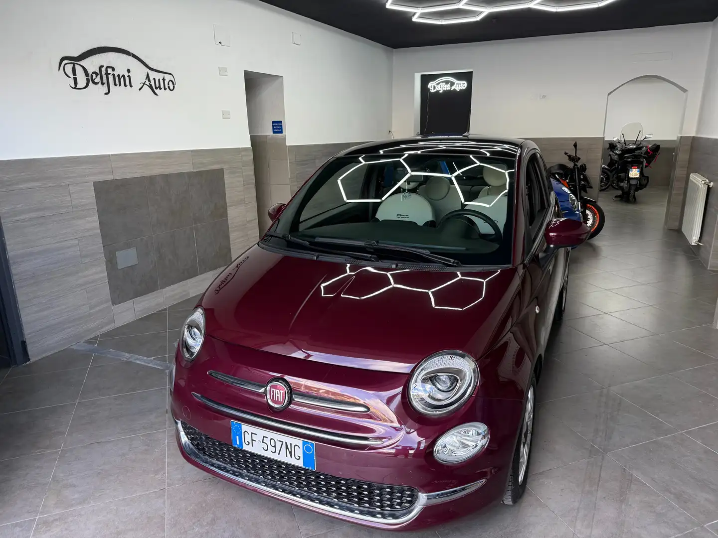 Fiat 500 500 III 2015 1.0 hybrid Dolcevita 70cv Violett - 1