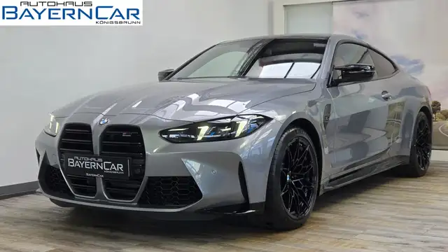 BMW M4 xDrive Competition Sitzlüftung HUD H&K