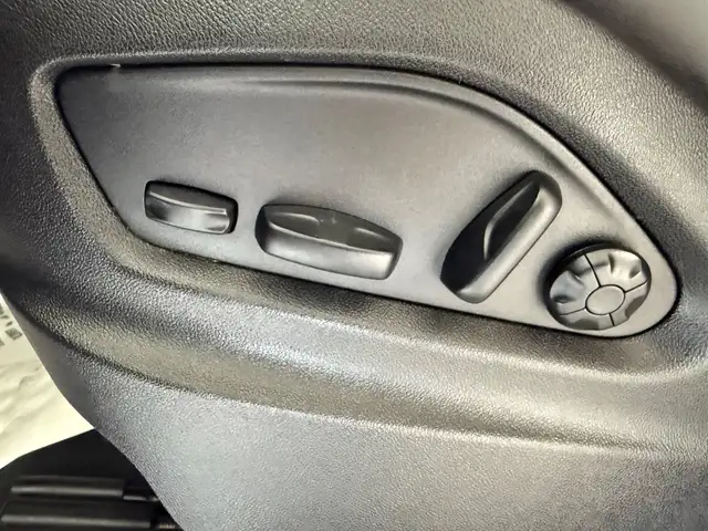 Porsche Cayenne view 13