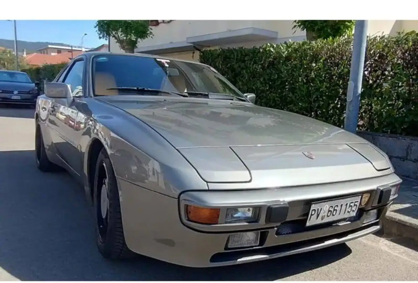 Porsche 944 Gri - 2