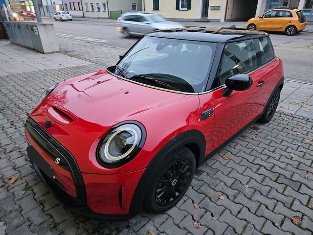 Imagine MINI Cooper SE Mini Cooper SE Classic Trim