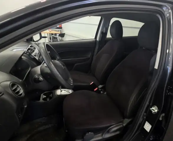Mitsubishi Space Star view 8