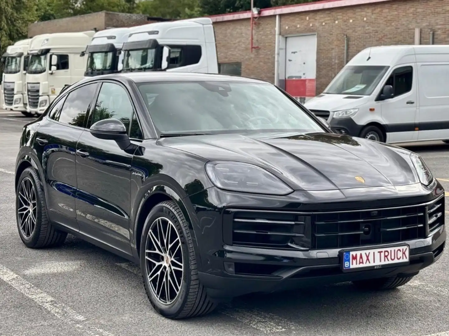 Porsche Cayenne Coupe Hybrid - 103.500€ - Leasing 1.736€/M Zwart - 2