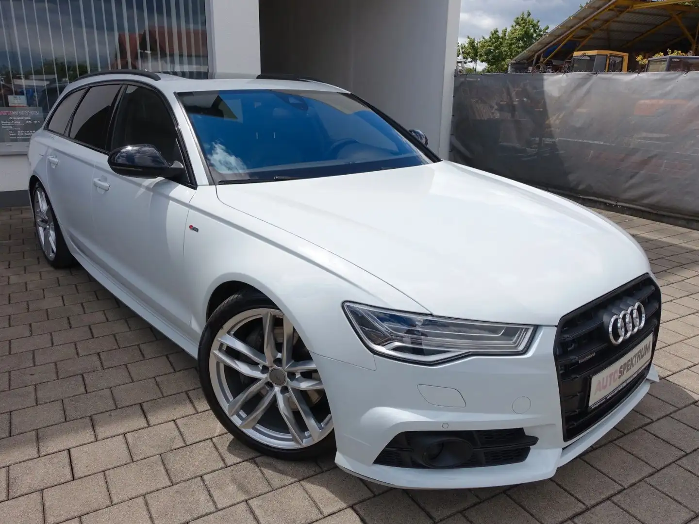 Audi A6 Avant 3.0 TDI quattro S-LINE/MATRIX/PANO/AHK Wit - 2