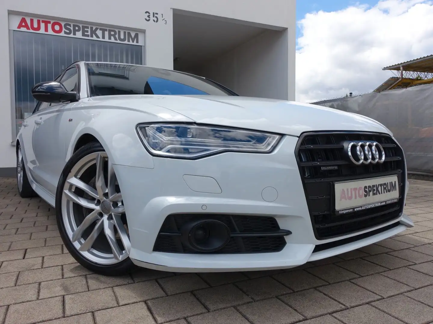 Audi A6 Avant 3.0 TDI quattro S-LINE/MATRIX/PANO/AHK Wit - 1