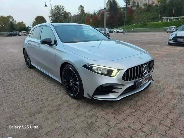 Mercedes-Benz A 180 A 180 d Automatic Premium