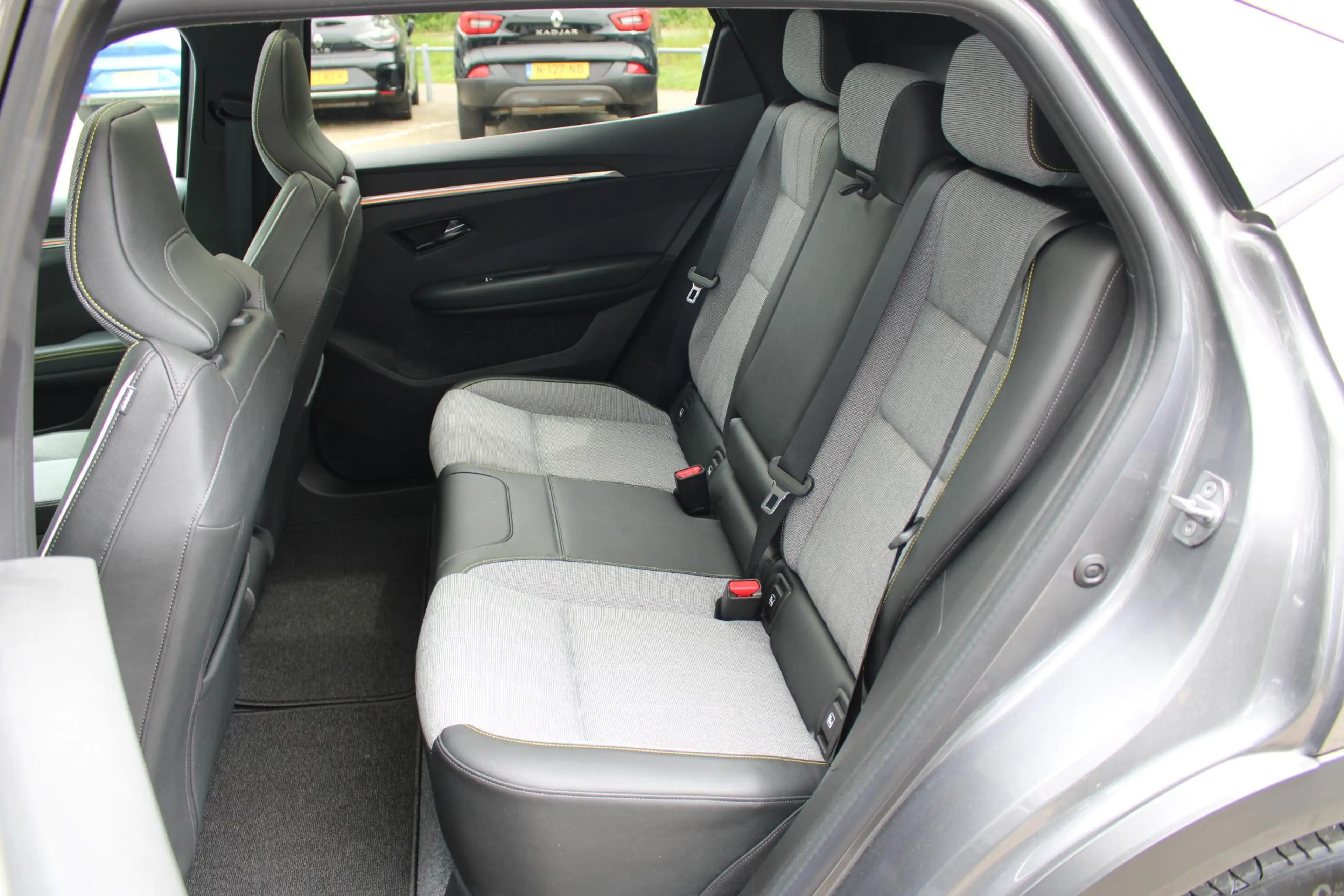 Renault Scenic E-Tech EV87 long range techno | Panoramadak | Dode — photo 27