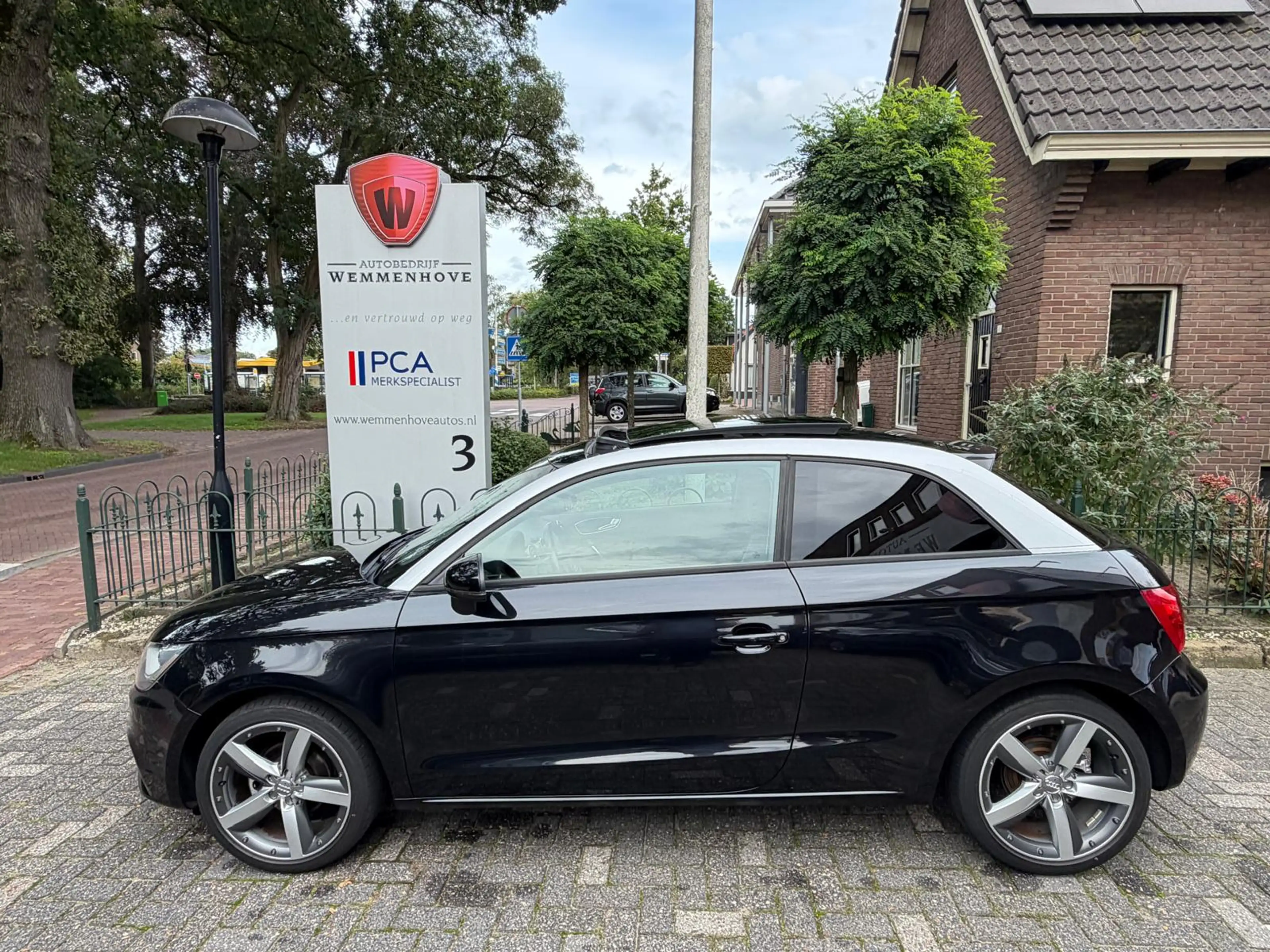 Audi A1 1.2 TFSI Pro Line S — photo 10