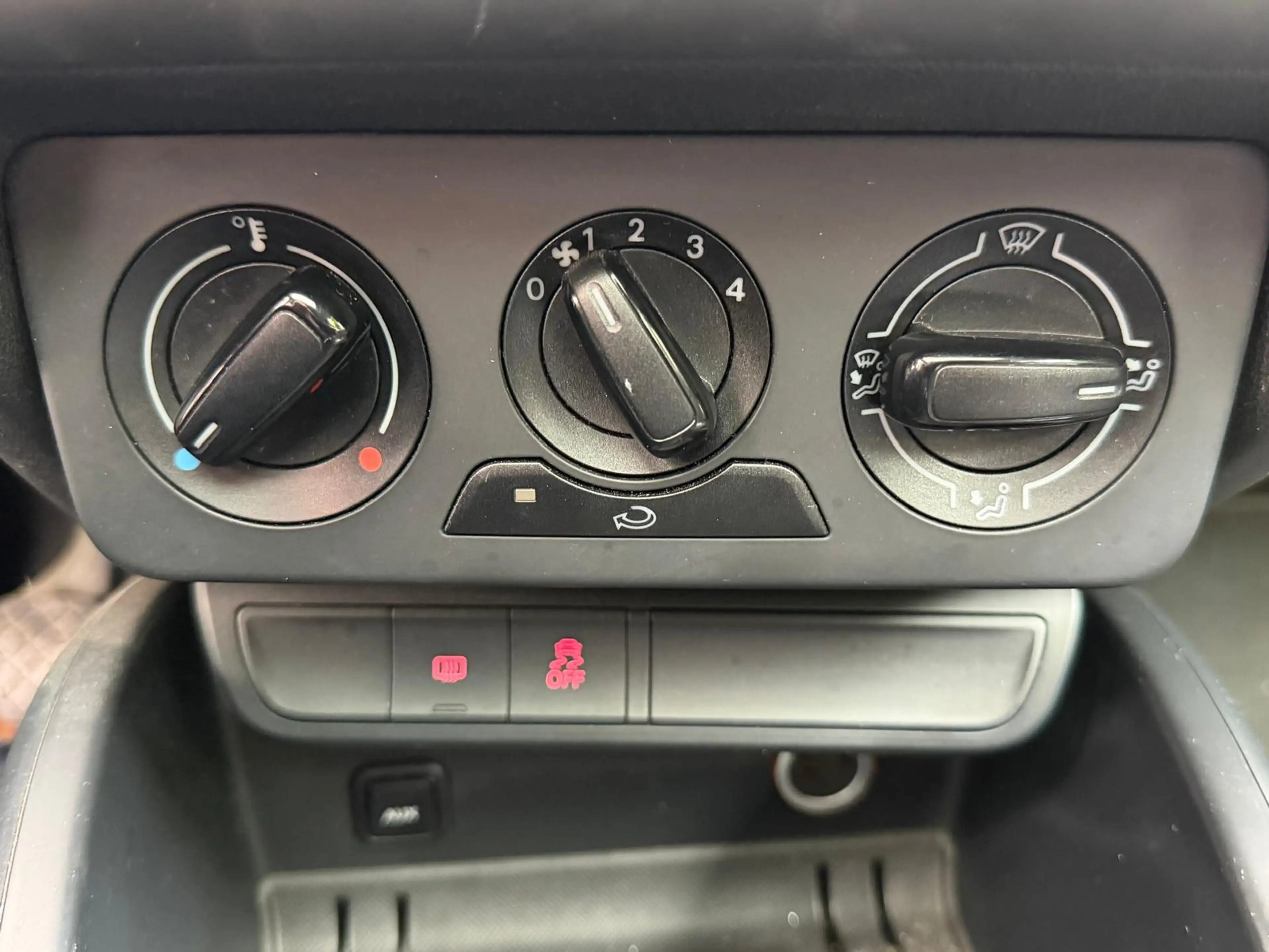 Audi A1 1.2 TFSI Pro Line S — photo 32