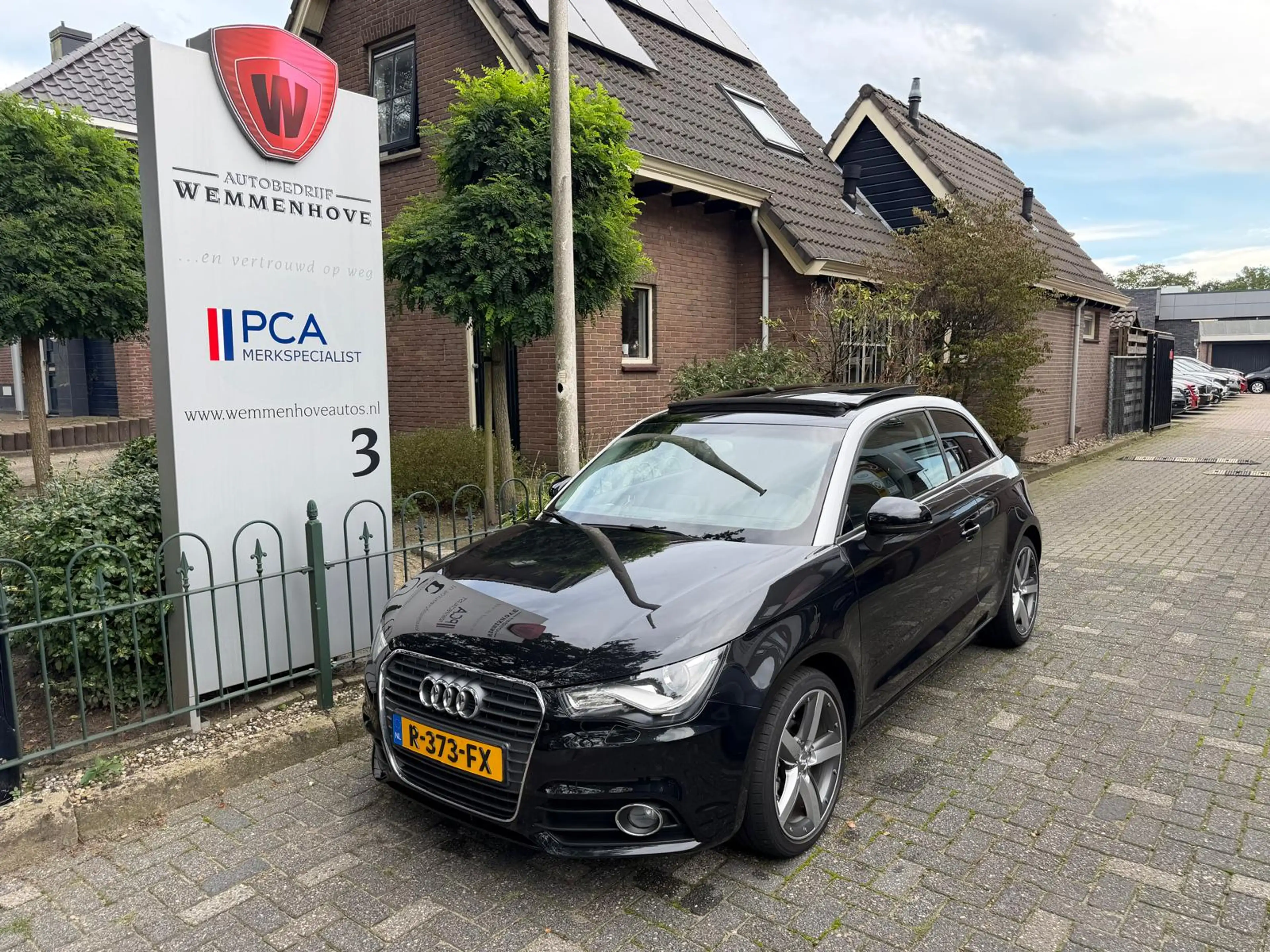 Audi A1 1.2 TFSI Pro Line S — photo 6