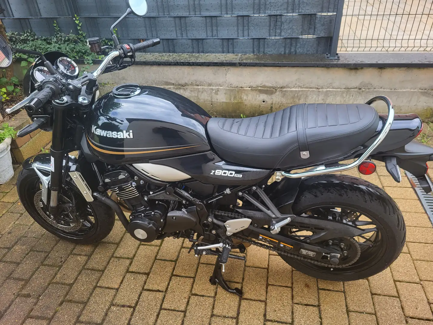 Kawasaki Z 900 Rs Fekete - 1