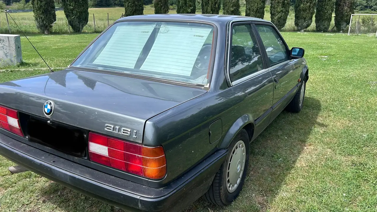 BMW 316i 2p, foto 8