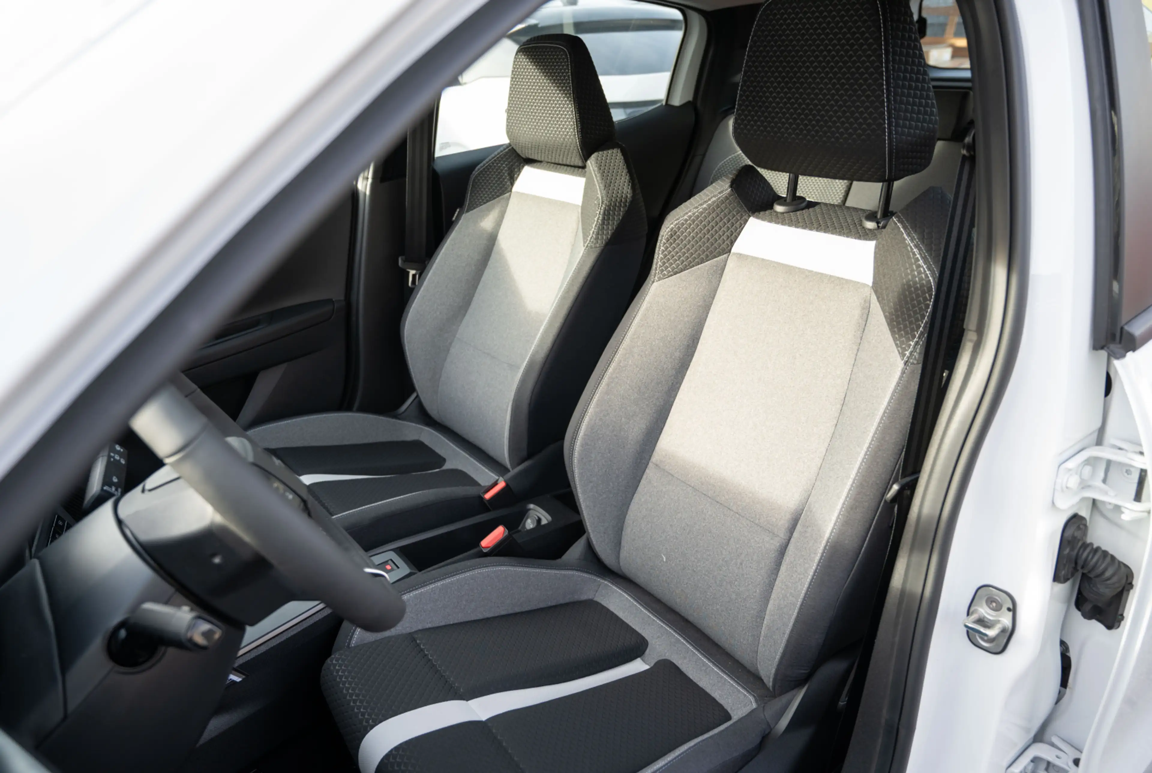 Opel Frontera Edition 1.2 HYBRID 110PS eDCT6 *ALLWETTER*PDC*KLIMA* — photo 7