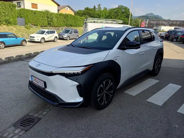 Toyota bZ4X Elektro 71,4kWh Aut. Comfortausstattung