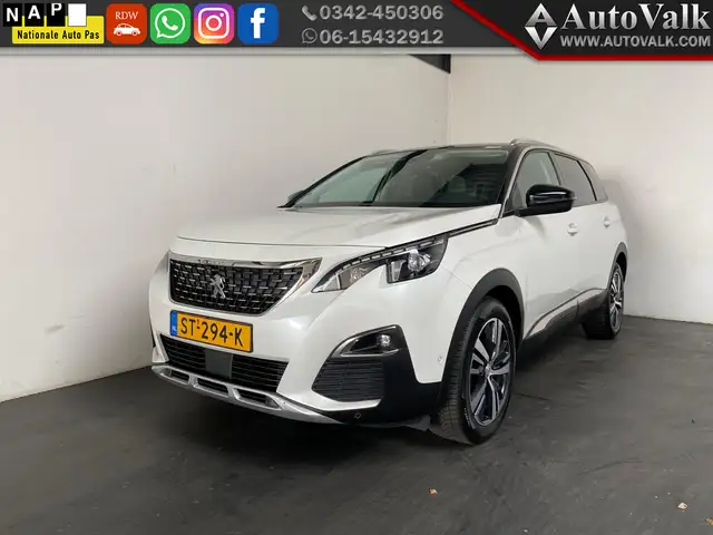 Peugeot 5008 1.2 PureTech Allure. Trekhaak!