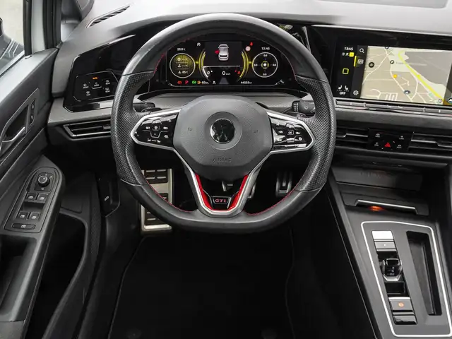 Volkswagen Golf view 11