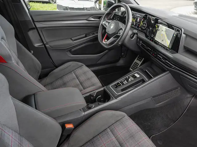 Volkswagen Golf view 8