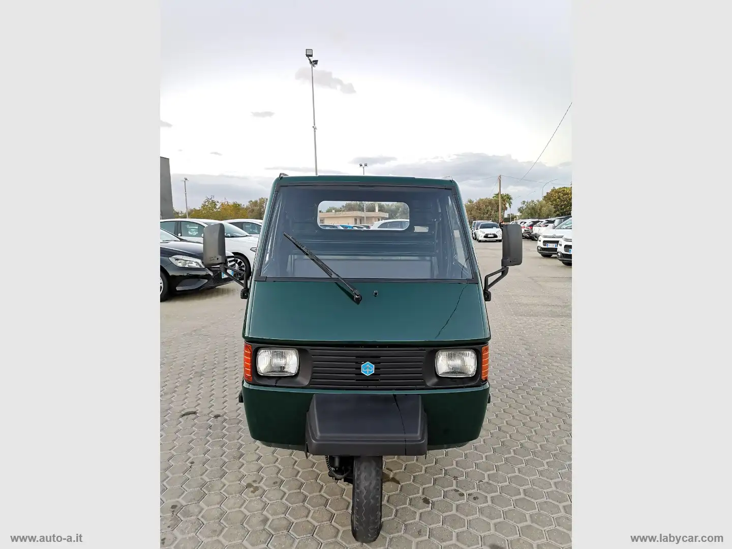 Piaggio Ape APE 703 CASSONE FISSO DIESEL Grün - 2