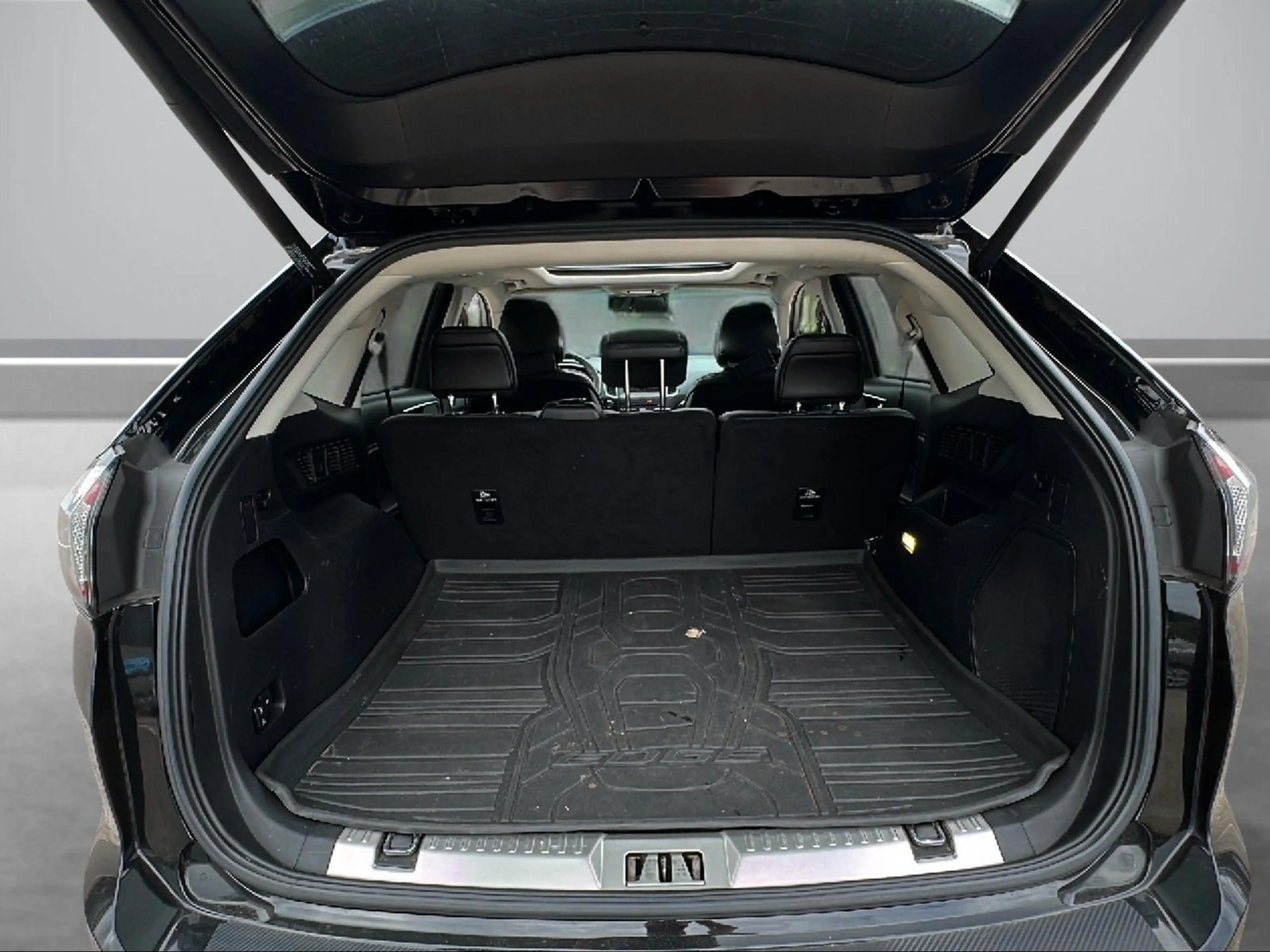 Ford Edge Sport 4x4 | Panorama | App | Kamera | ACC — photo 15