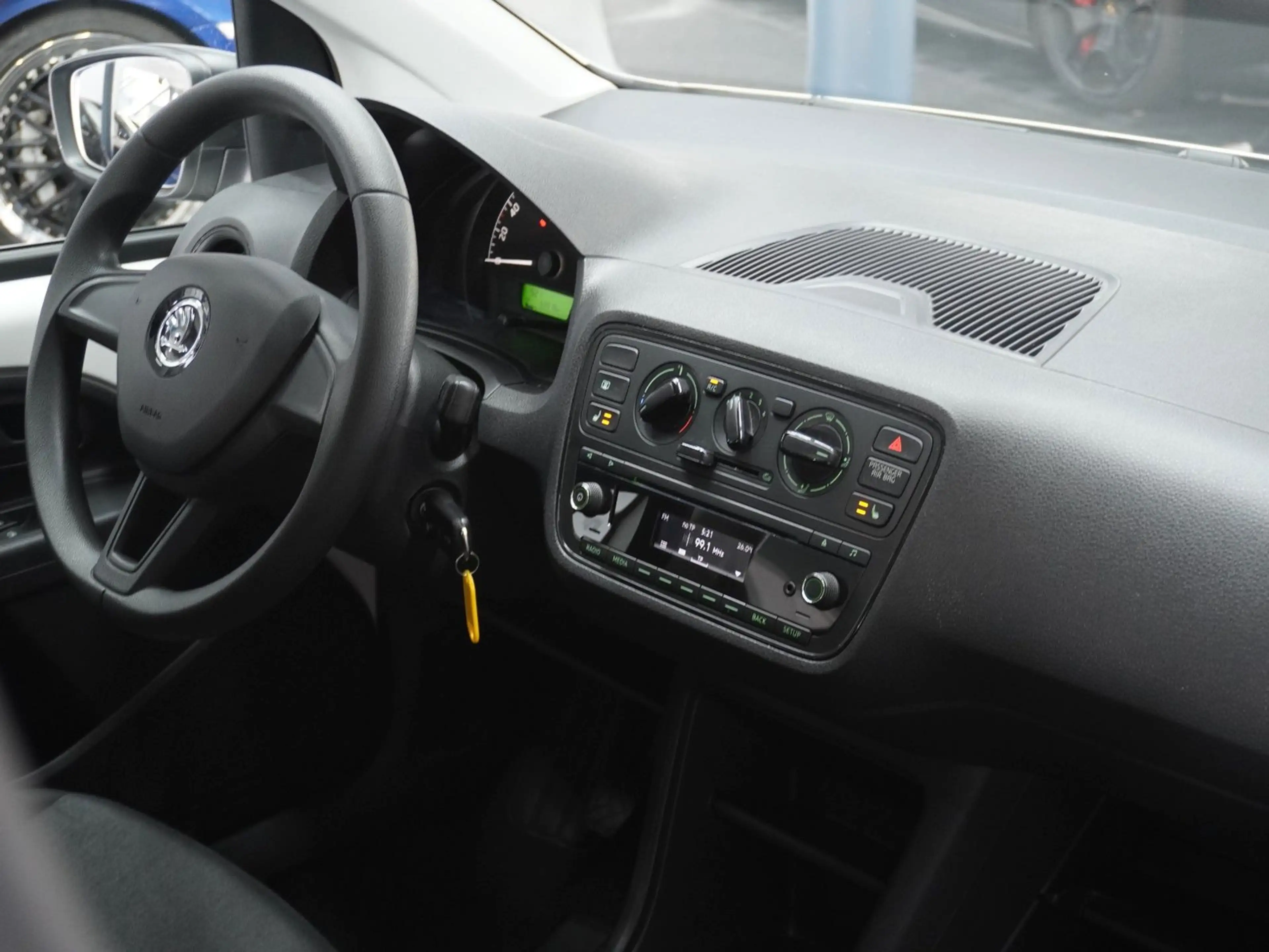 Skoda Citigo 1.0 Active | SITZHZG | KLIMA | TÜV NEU | — photo 15