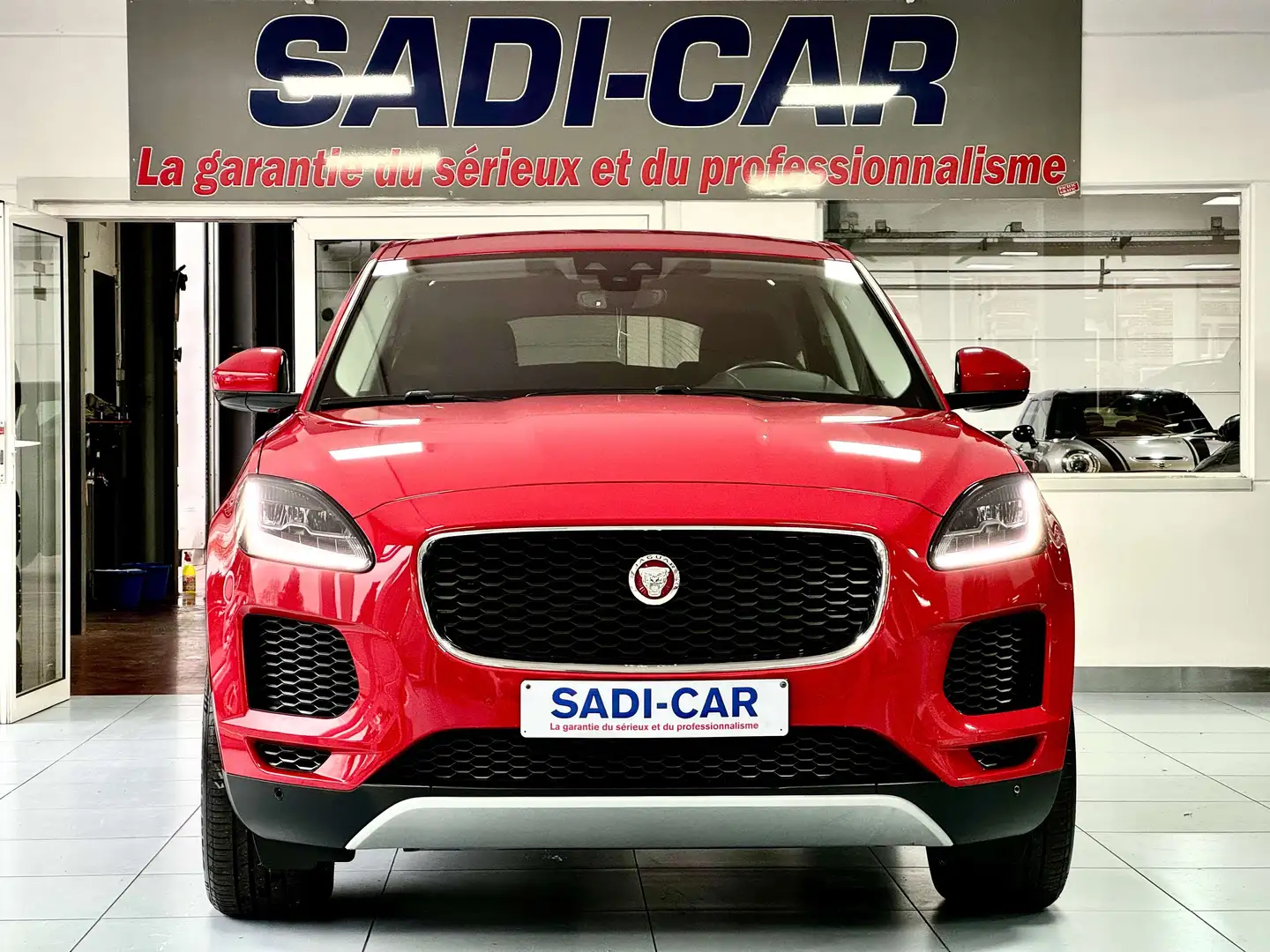 Jaguar E-Pace D150 - 2.0 D 150cv PACKSPORT Rouge - 2