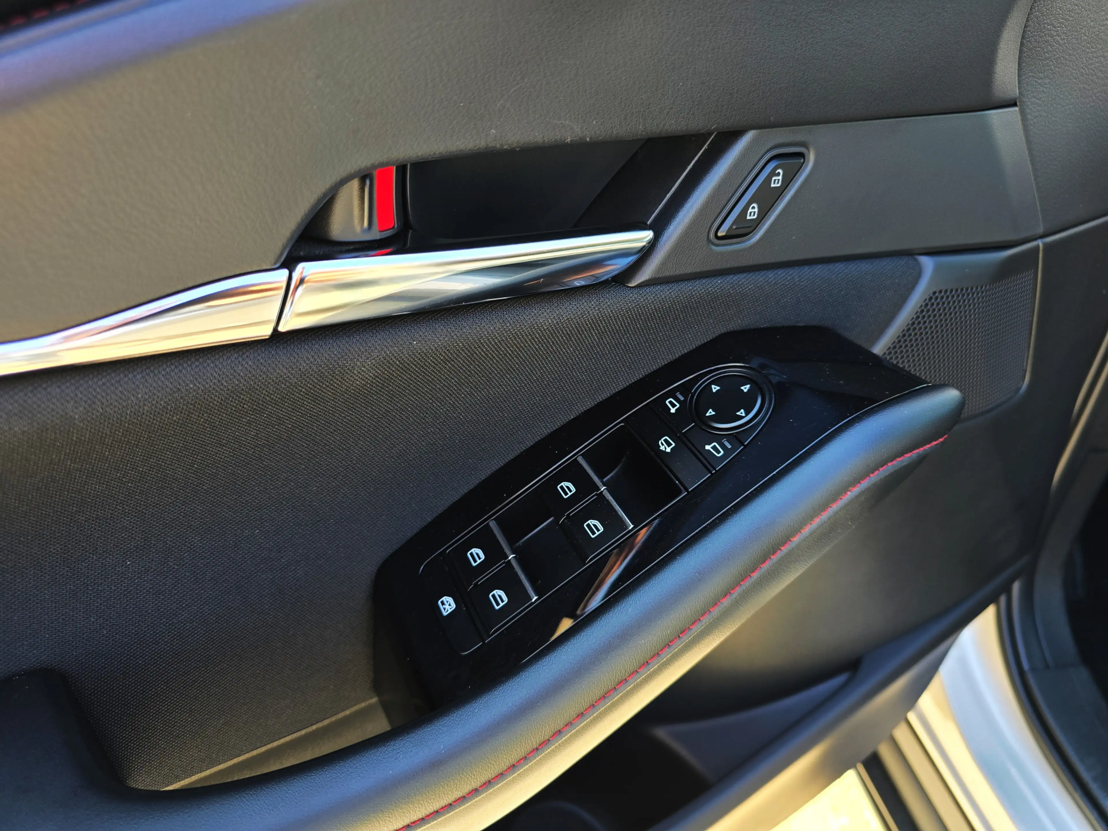 Mazda CX-30 2.5 e-SkyActiv-G Homura - 150 Pk - Mild Hybrid - P — photo 25