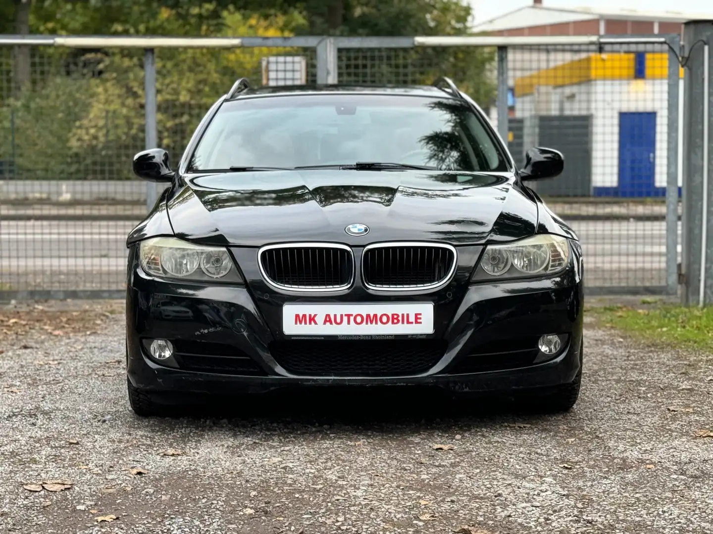 BMW 320 3er Touring Diesel 320d DPF Touring Aut. Schwarz - 1