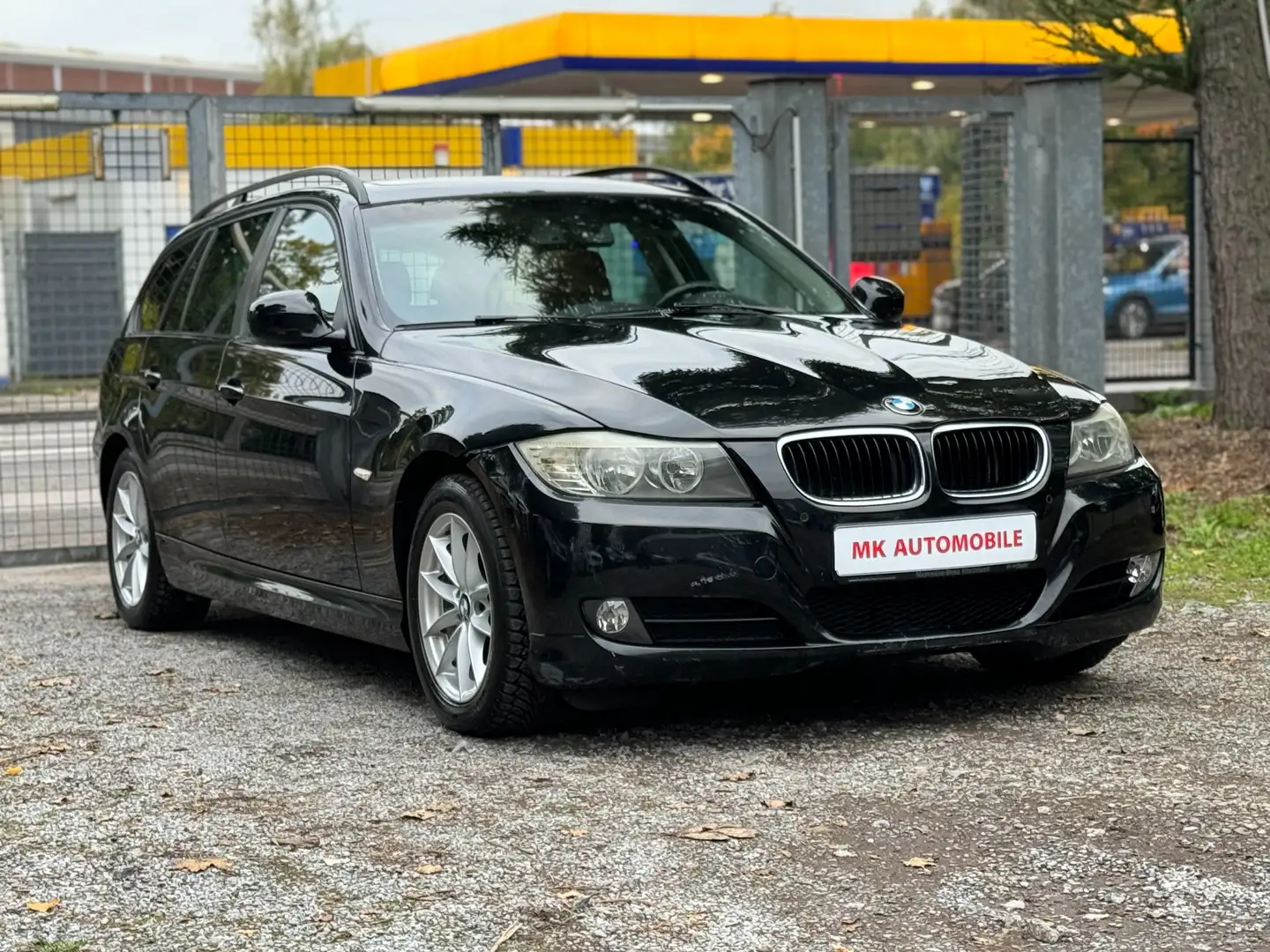 BMW 320 3er Touring Diesel 320d DPF Touring Aut. Schwarz - 2