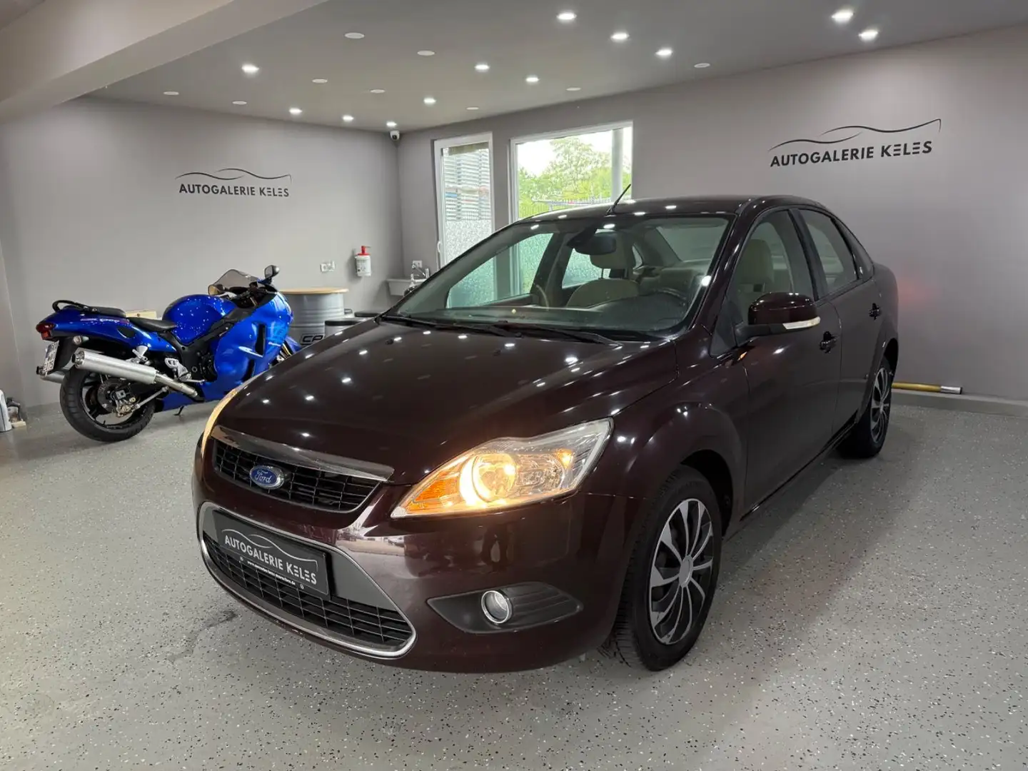 Ford Focus Lim. Ghia Autom.KLIMAAUTO*SHZ*PDC* Burdeos - 2