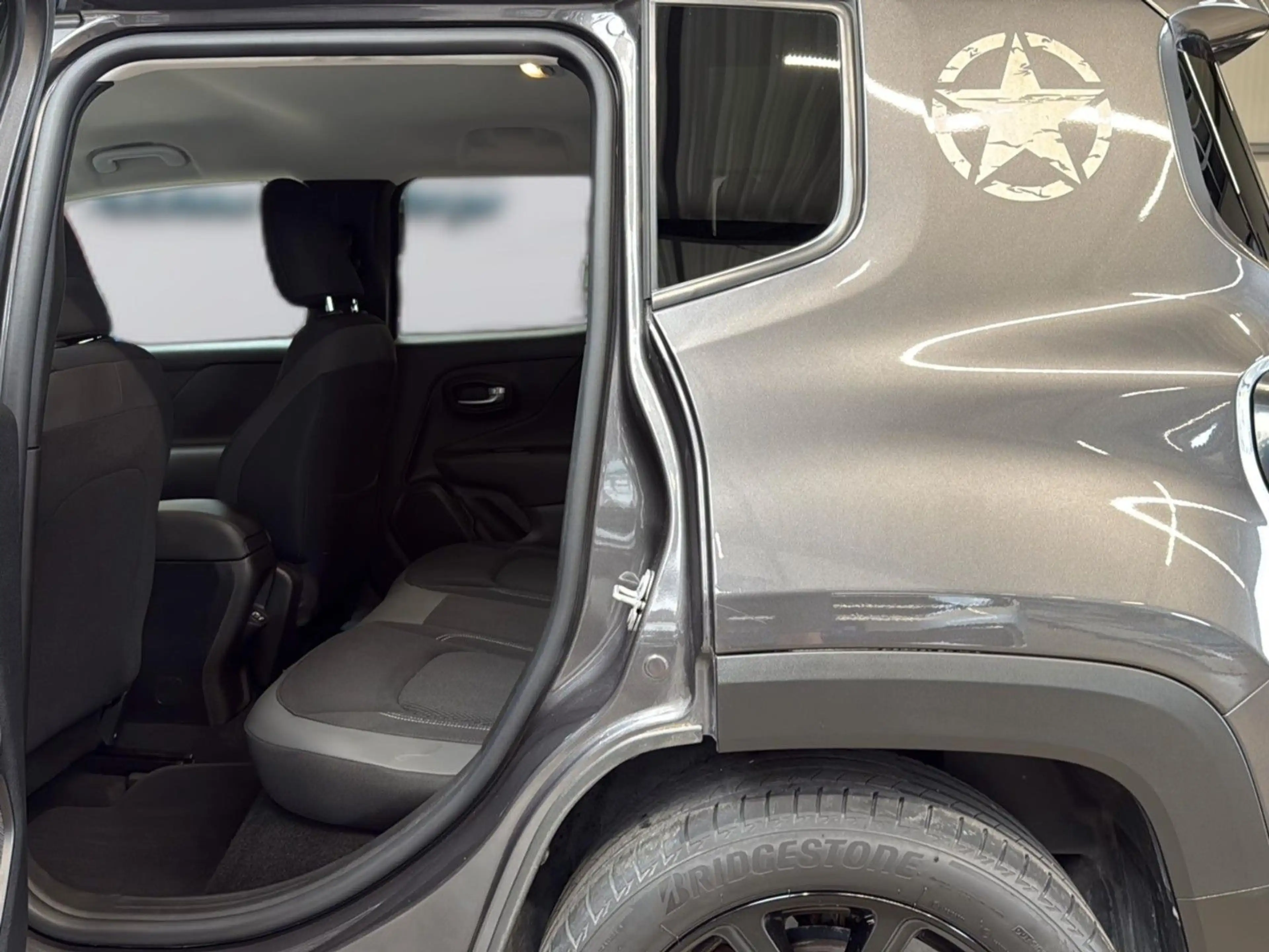 Jeep Renegade Limited FWD ACC FLA 2ZK — photo 9