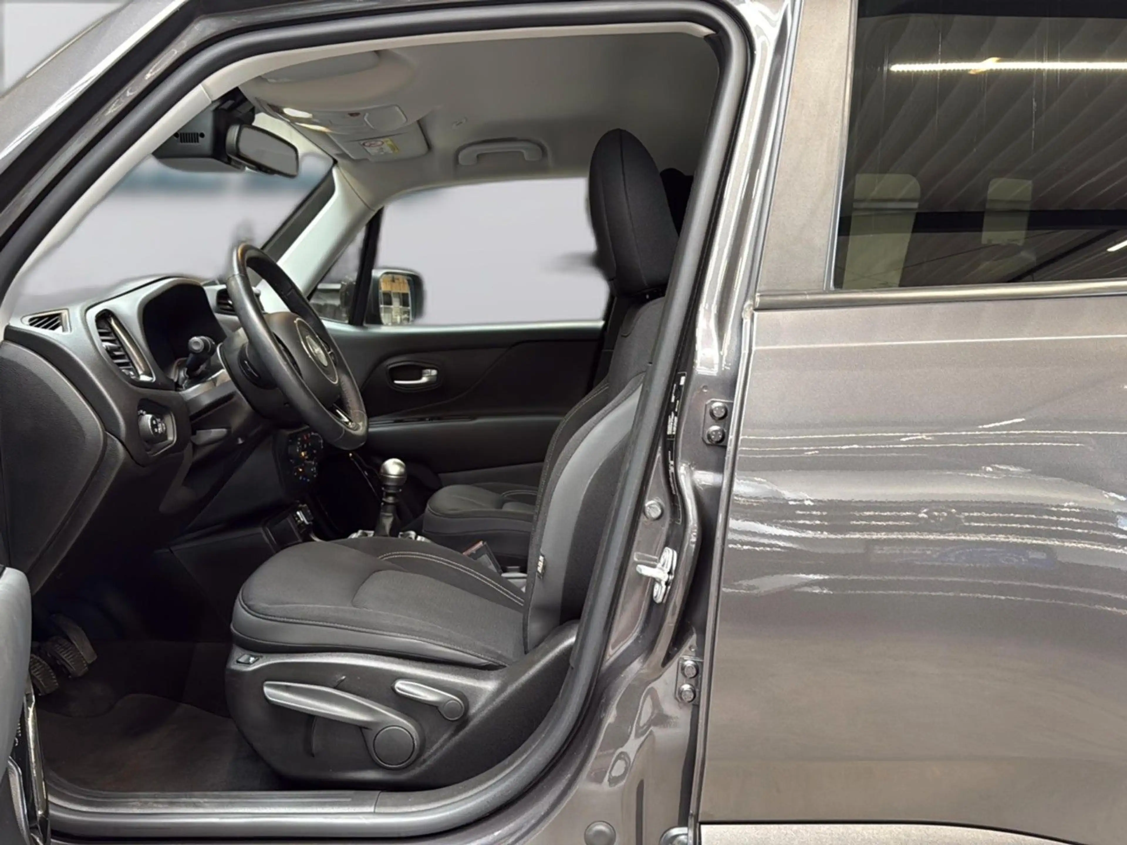 Jeep Renegade Limited FWD ACC FLA 2ZK — photo 8