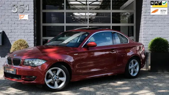 BMW 125 1-serie Coupé 125i 218PK Automaat Leder Schuifdak