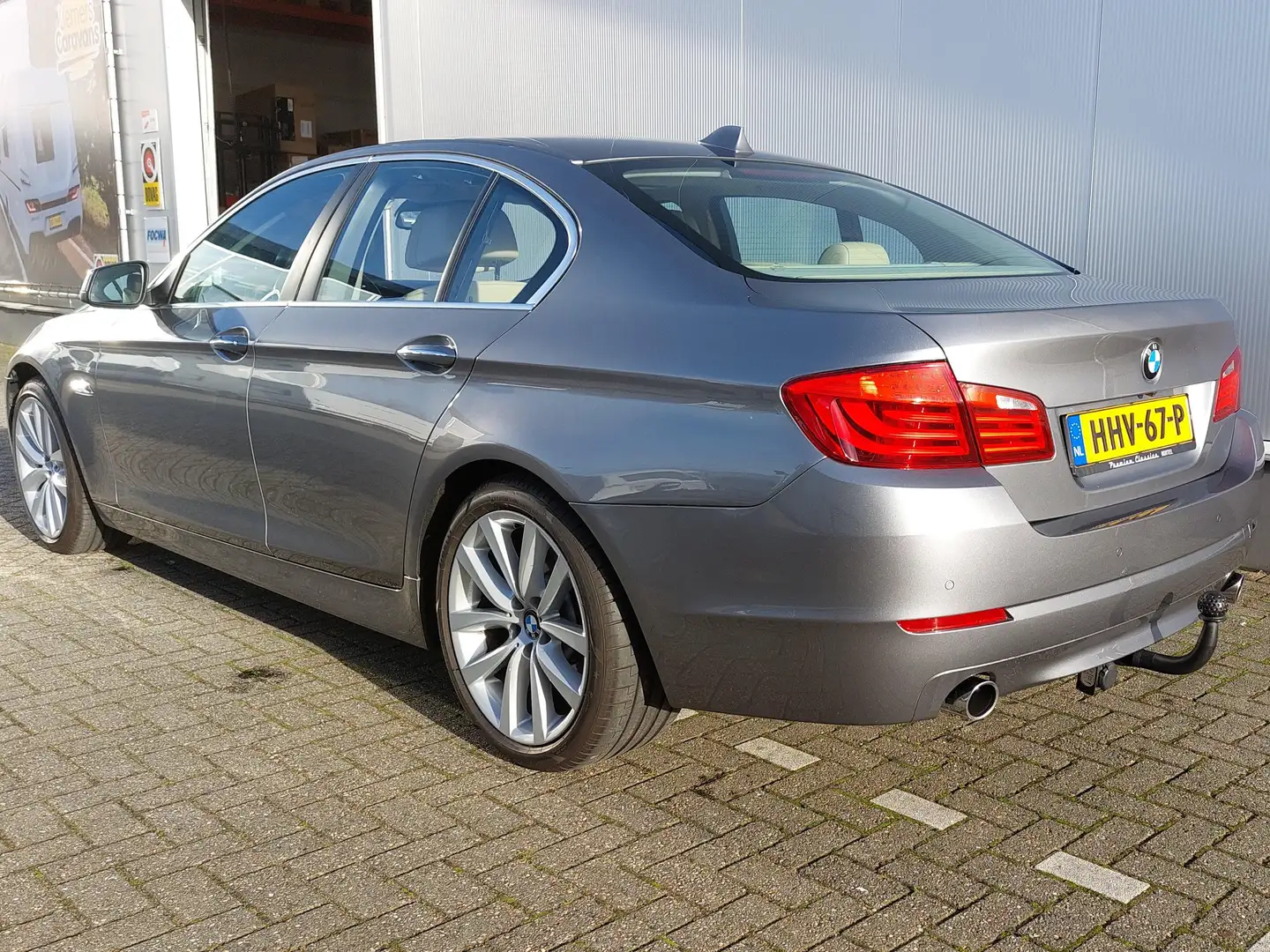 BMW 535 Silver - 1