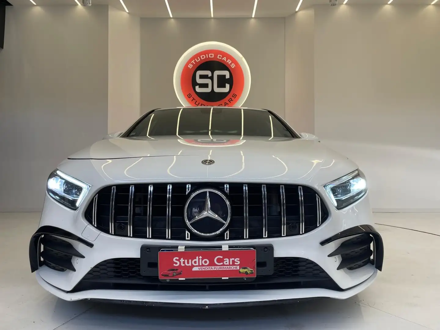 Mercedes-Benz A 180 d Premium AMG auto Bianco - 1