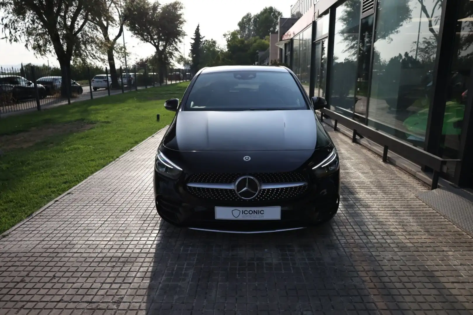 Mercedes-Benz B 220 4Matic 7G-DCT Negro - 2