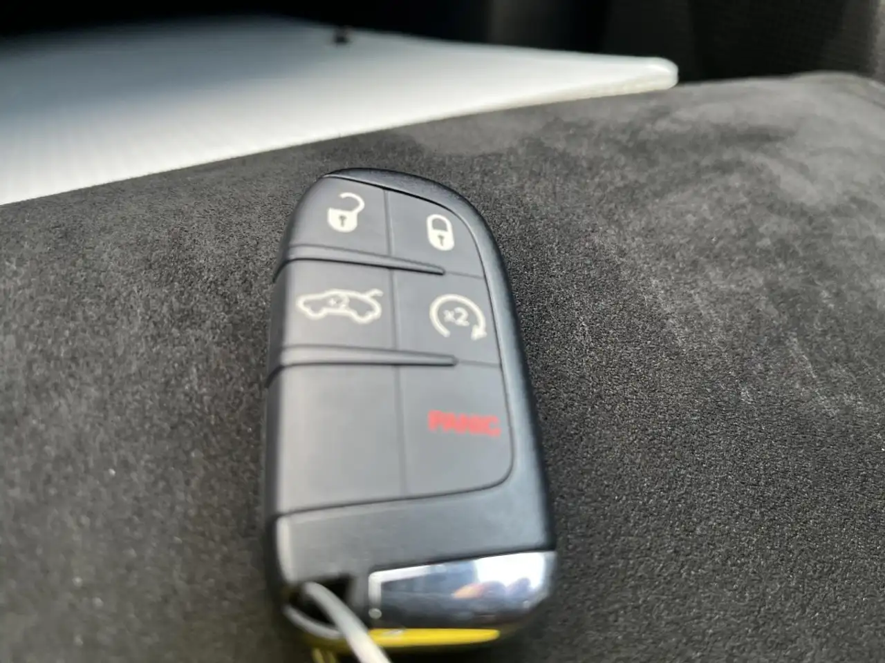 Dodge Hornet снимка Dodge Hornet