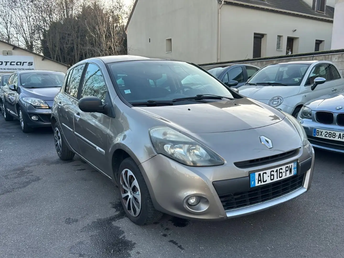 Renault Clio Clio III dCi 70 eco2 Dynamique Beige - 2