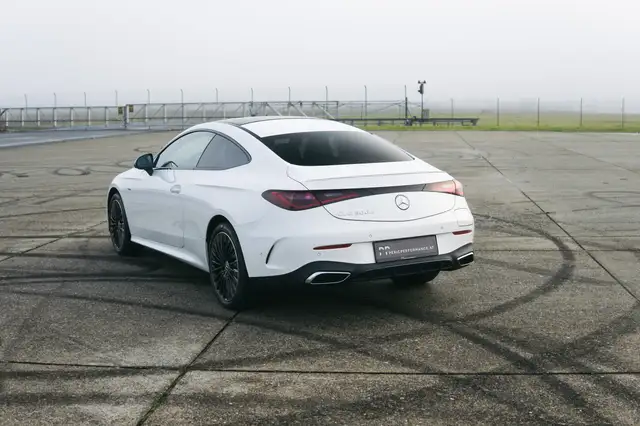 Mercedes-Benz CLE 300 300e Coupe Aut. | Burmester, Pano, DigiLight Ansicht 9