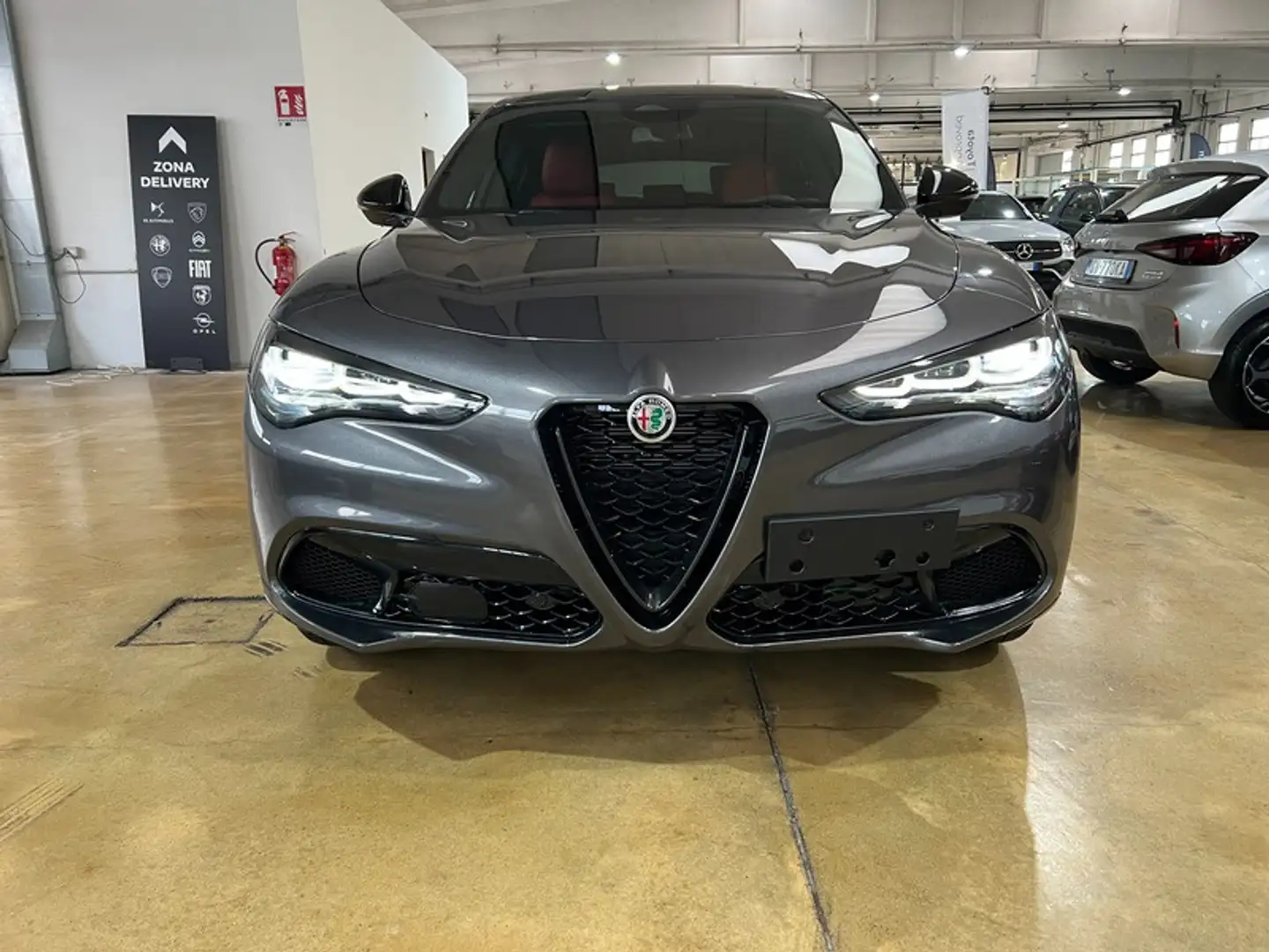 Alfa Romeo Stelvio 2.2 Turbo Veloce Grigio - 2