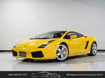 Low KM | V10 Coupe | AWD | Excellent