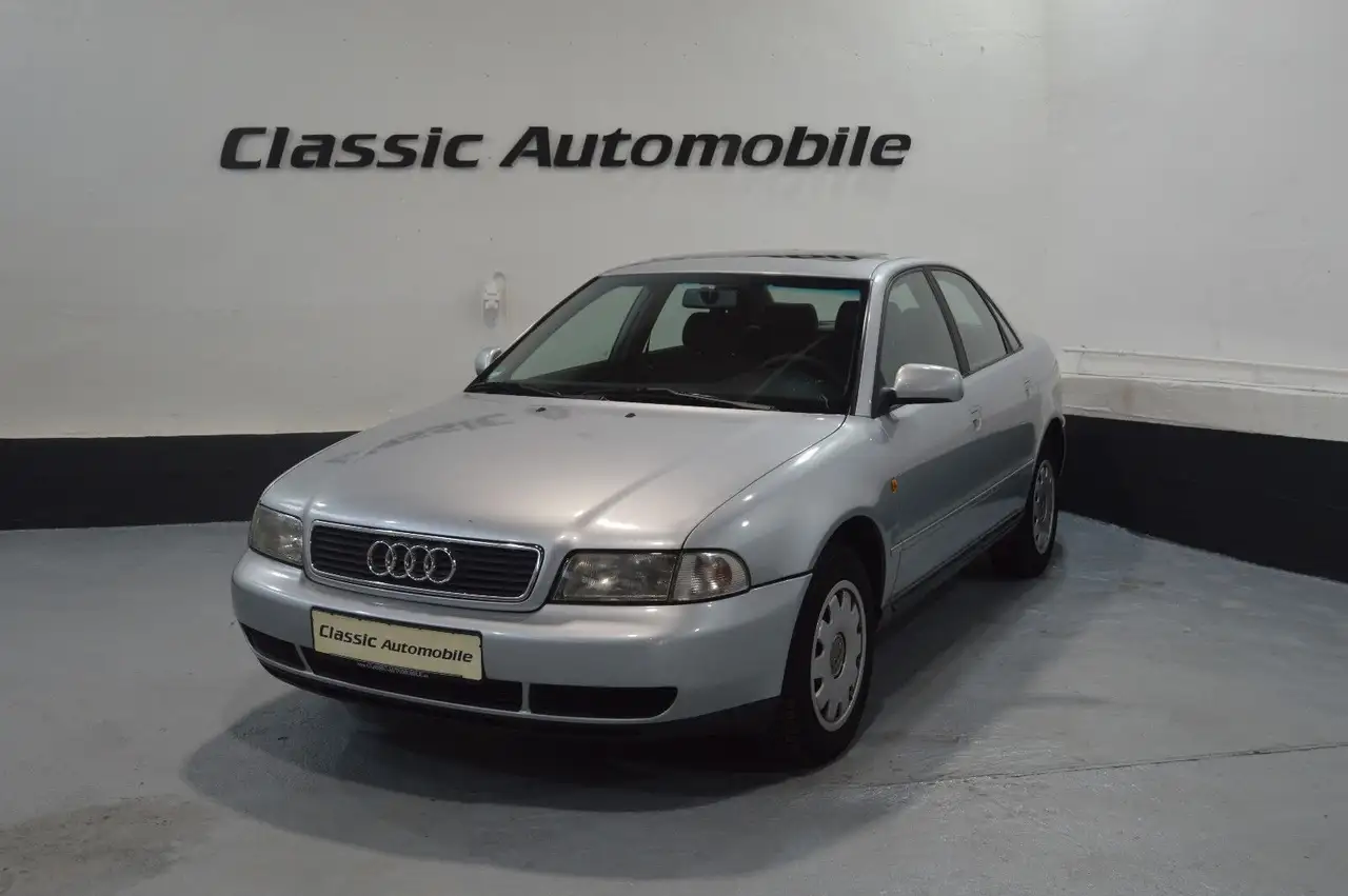Audi A4 Lim. 1.8 **Originalzustand**, foto 9