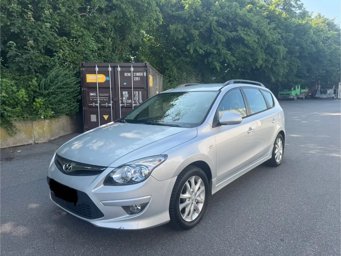 Hyundai i30 CW 1.4 KLIMA TÜV NEU ELEKTRISCHE FESNTER Argent - 1