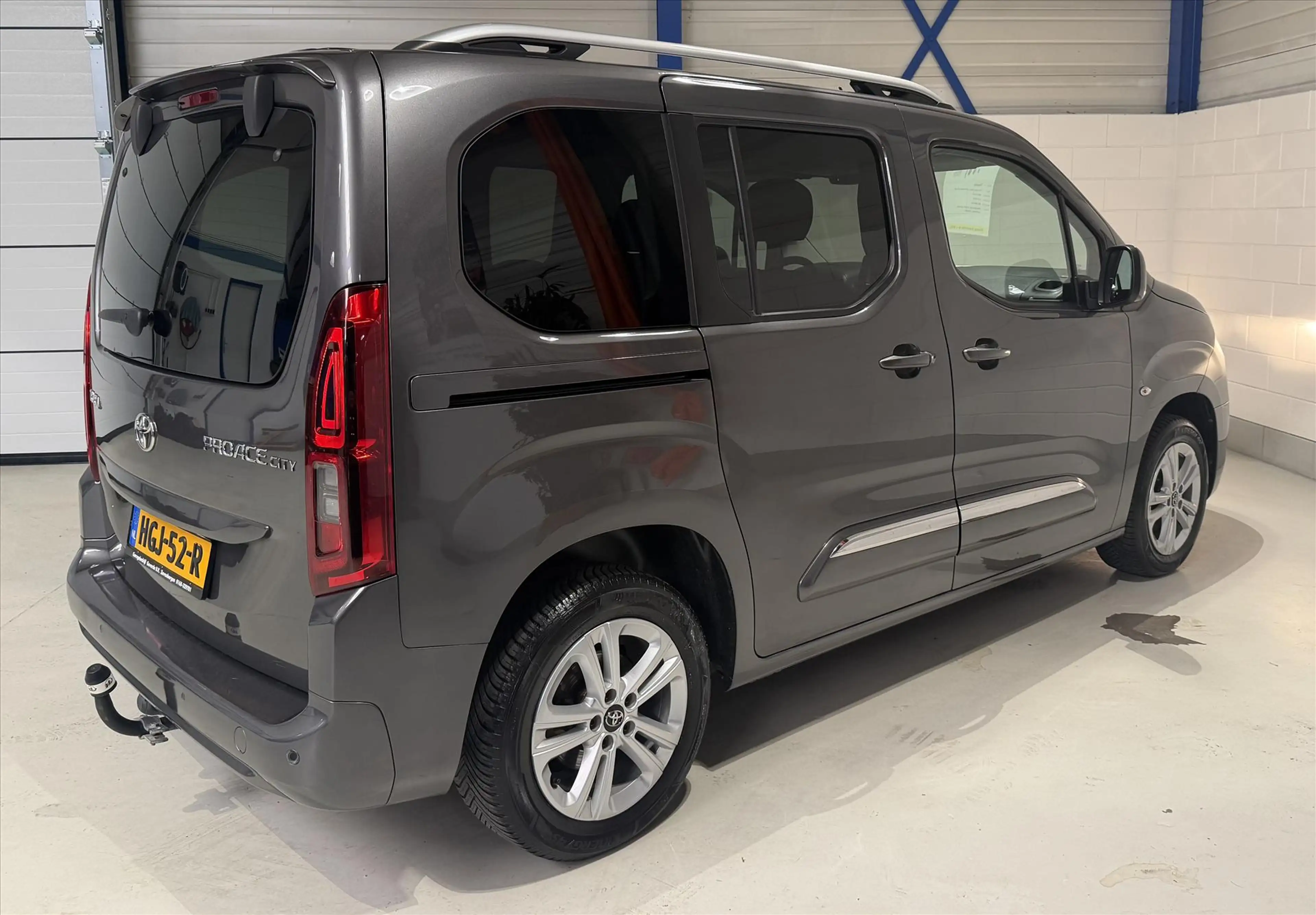 Toyota Proace City Verso 1.2 Turbo 110pk Cool Comfort — photo 2