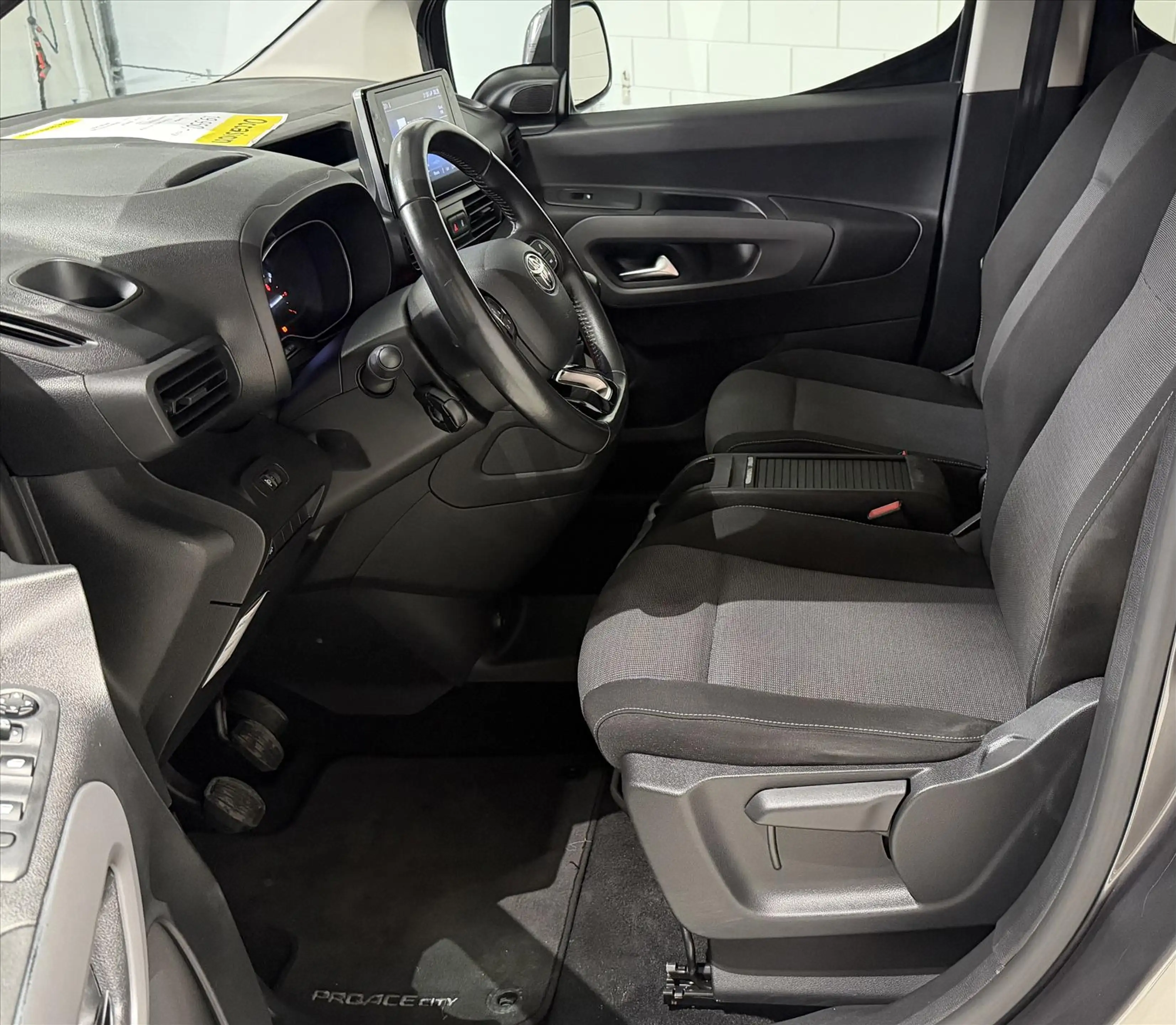 Toyota Proace City Verso 1.2 Turbo 110pk Cool Comfort — photo 14