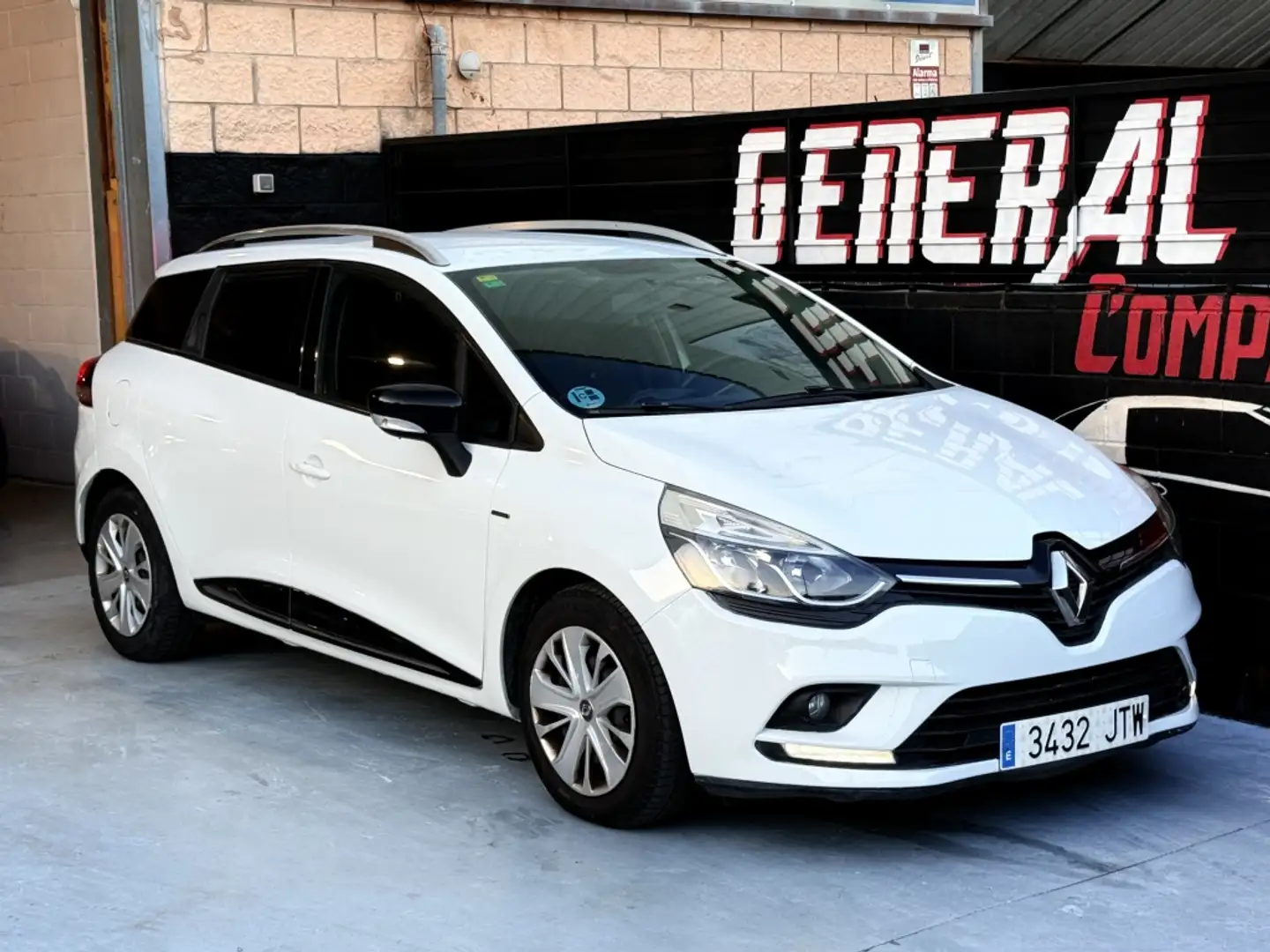 Renault Clio Sport Tourer 1.5dCi Energy Limited 66kW Weiß - 1