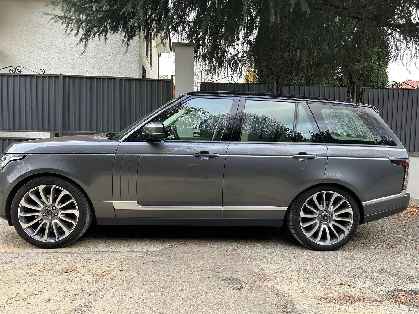 Land Rover Range Rover Range Rover 3.0 tdV6 HSE auto my16 E6 Grigio - 1