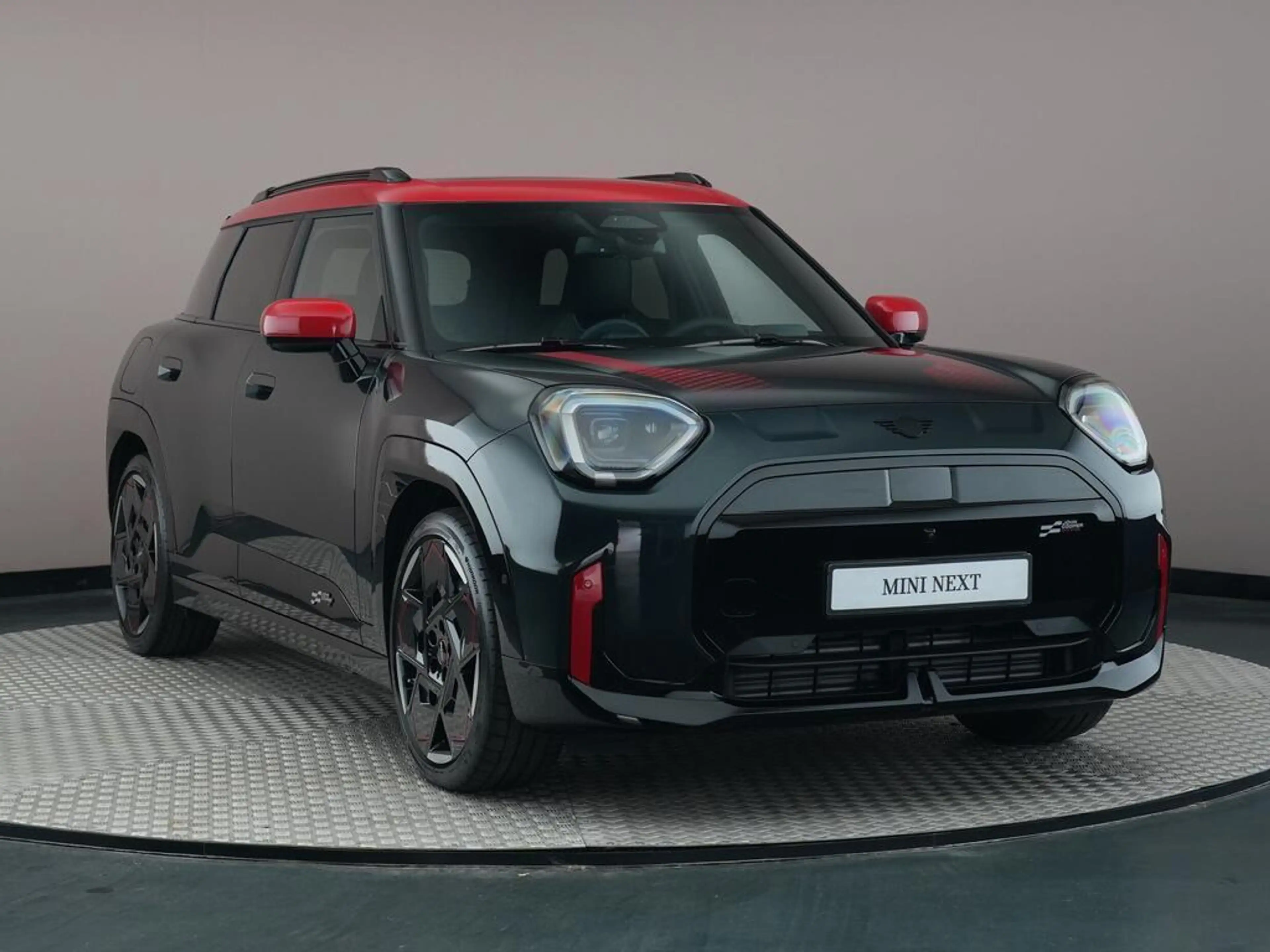 MINI Aceman E JCW John Cooper Works XL 54.2 kWh — photo 3