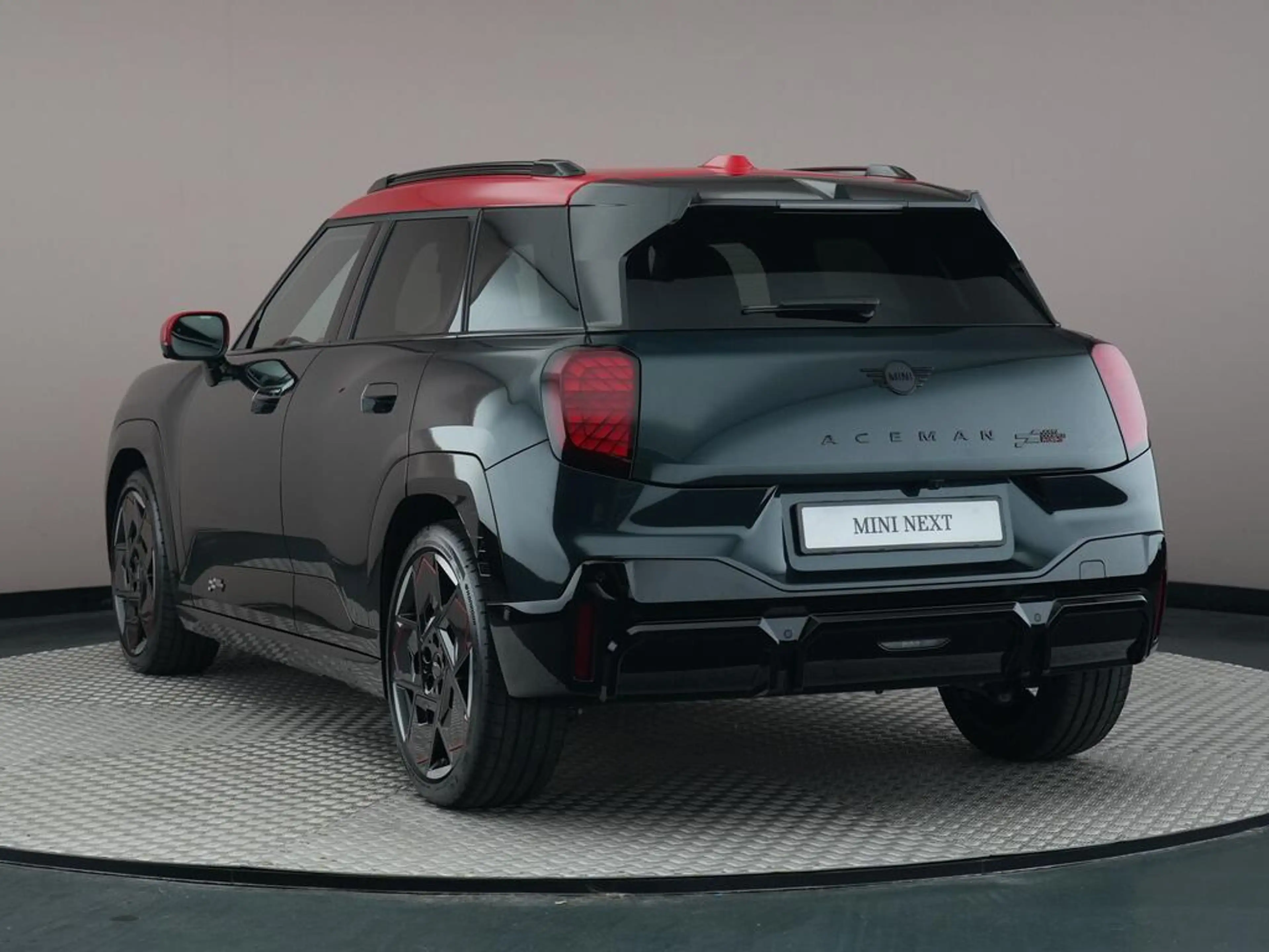 MINI Aceman E JCW John Cooper Works XL 54.2 kWh — photo 10