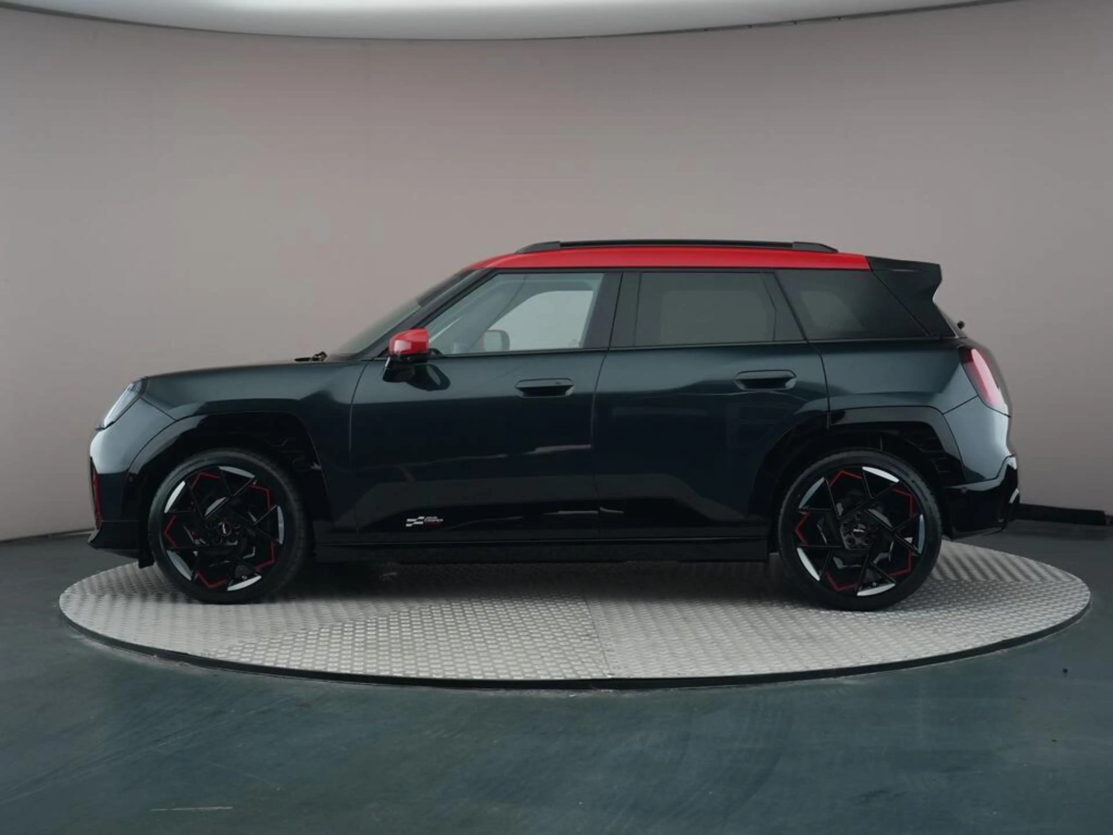 MINI Aceman E JCW John Cooper Works XL 54.2 kWh — photo 7